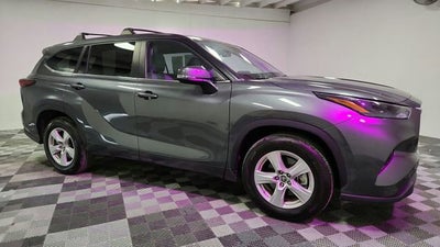 2024 Toyota Highlander LE