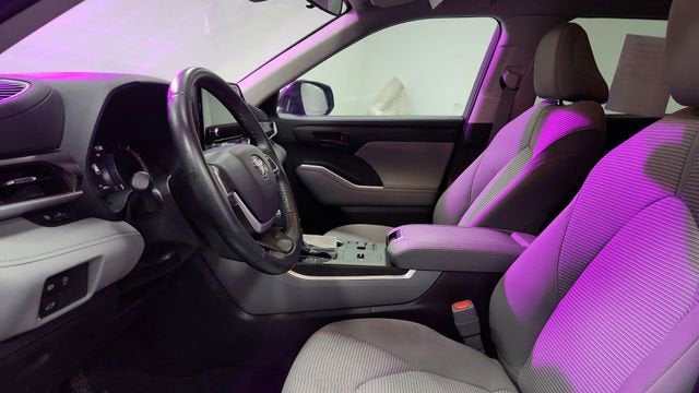 2024 Toyota Highlander LE