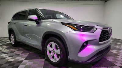 2024 Toyota Highlander LE