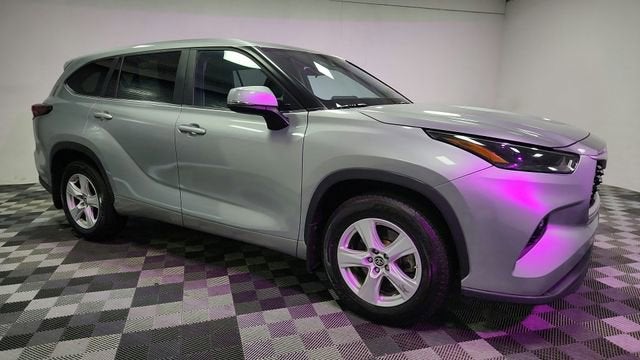 2024 Toyota Highlander LE