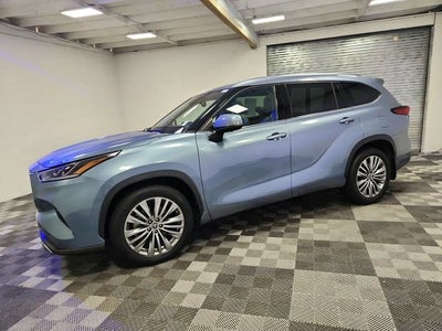 2023 Toyota Highlander L
