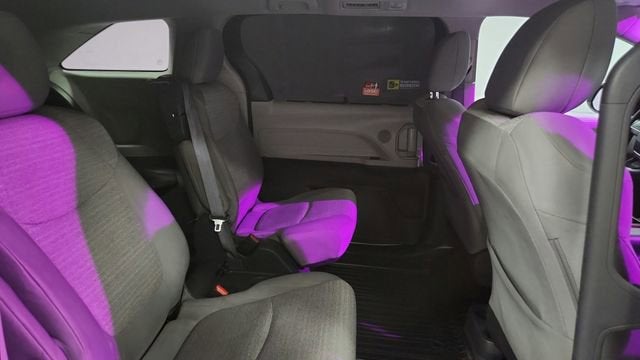 2021 Toyota Sienna LE