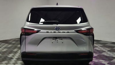 2021 Toyota Sienna LE