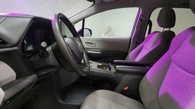 2024 Toyota Sienna LE