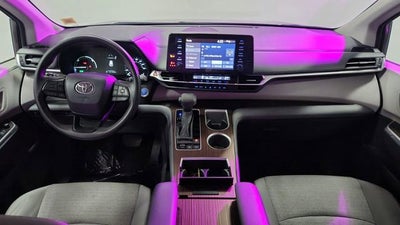 2024 Toyota Sienna LE