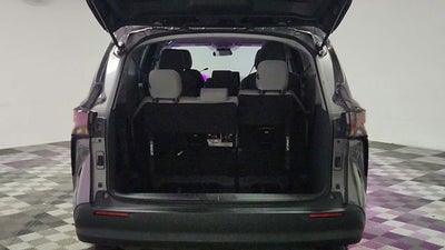 2024 Toyota Sienna LE