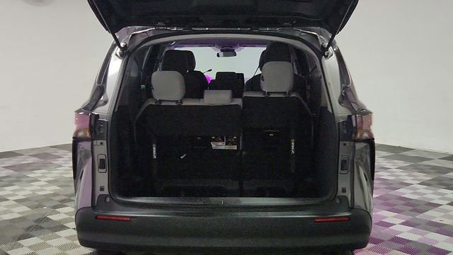 2024 Toyota Sienna LE