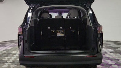 2024 Toyota Sienna LE