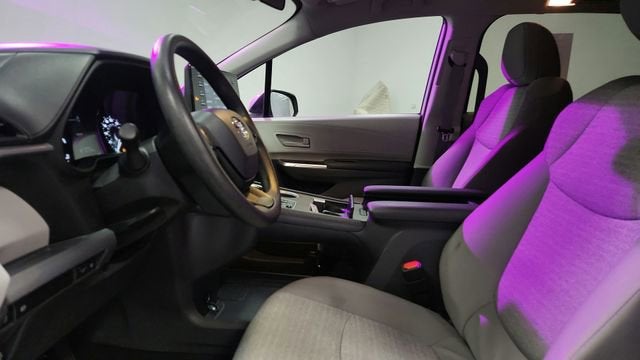 2024 Toyota Sienna LE