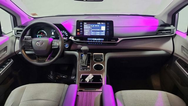 2024 Toyota Sienna LE