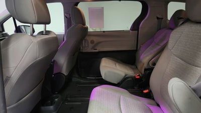 2024 Toyota Sienna LE
