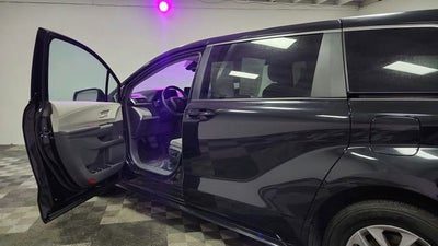 2024 Toyota Sienna LE