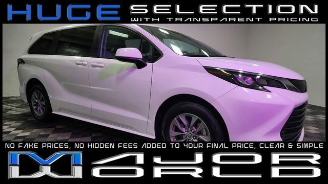 2024 Toyota Sienna LE