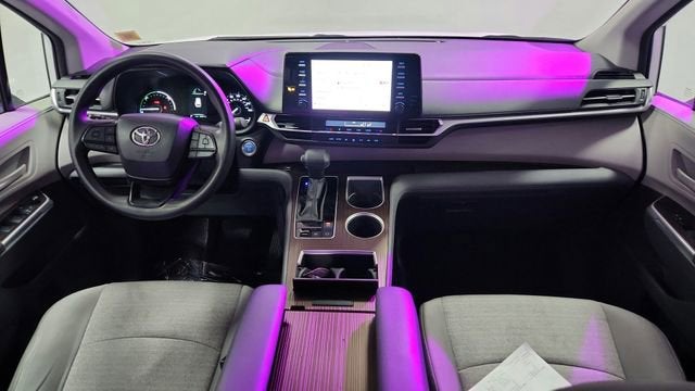 2024 Toyota Sienna LE