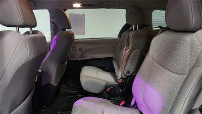 2024 Toyota Sienna LE