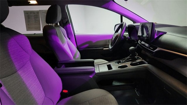 2024 Toyota Sienna LE