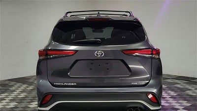 2022 Toyota Highlander XSE