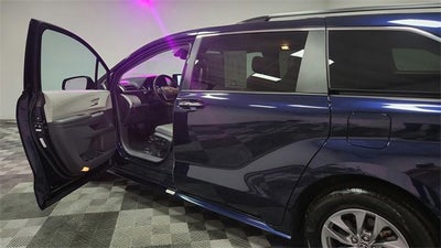 2024 Toyota Sienna XLE