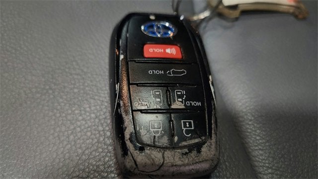 2024 Toyota Sienna XLE