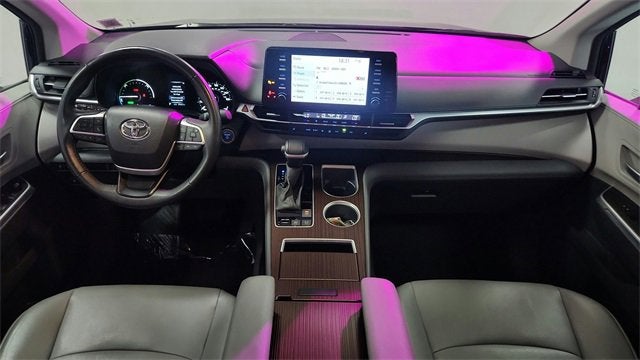 2024 Toyota Sienna XLE