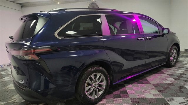 2024 Toyota Sienna XLE