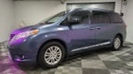 2017 Toyota Sienna XLE Auto Access Seat