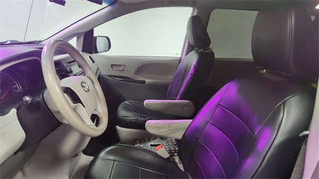 2014 Toyota Sienna L