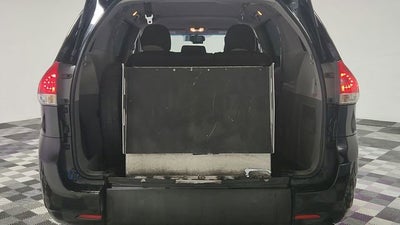 2014 Toyota Sienna L