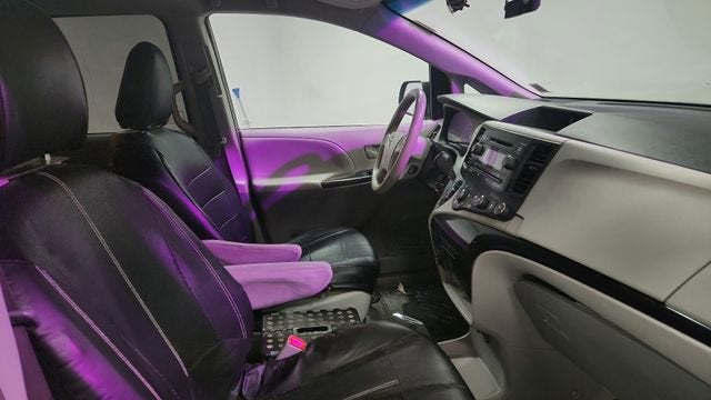 2014 Toyota Sienna L