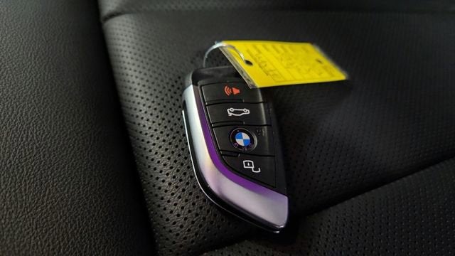 2025 BMW X4 xDrive30i