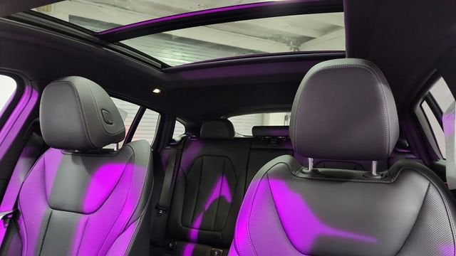 2025 BMW X4 xDrive30i