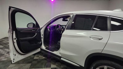 2025 BMW X4 xDrive30i