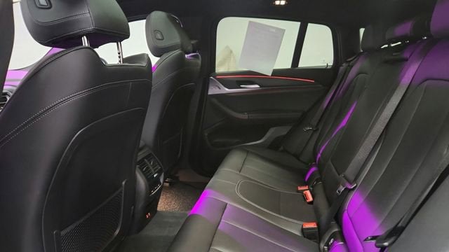 2025 BMW X4 xDrive30i