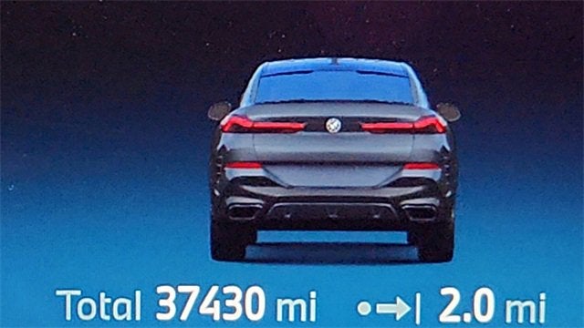 2025 BMW X6 xDrive40i