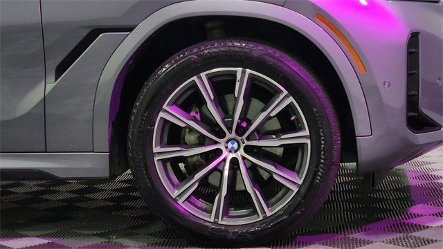 2025 BMW X6 xDrive40i