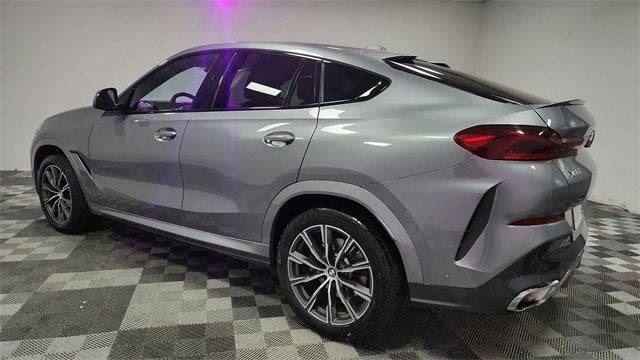 2025 BMW X6 xDrive40i