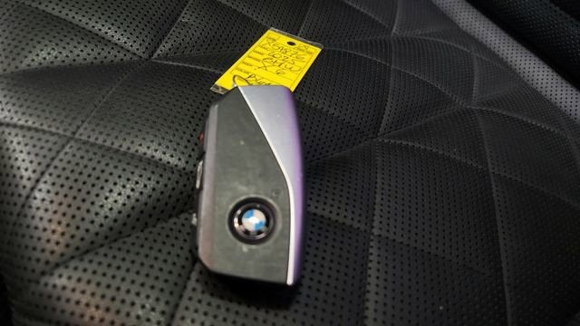 2025 BMW X6 xDrive40i