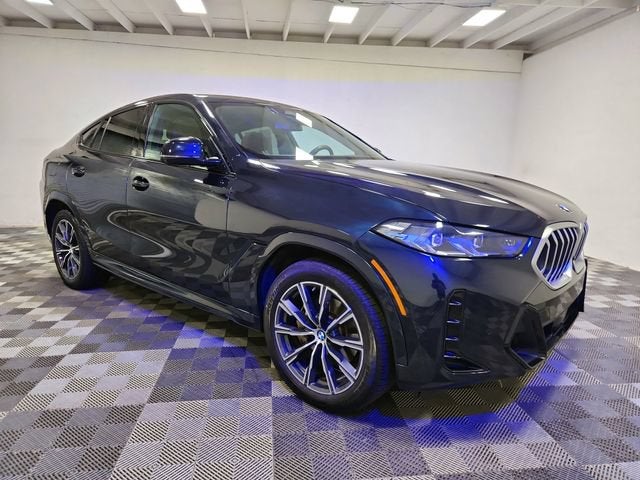 2025 BMW X6 xDrive40i