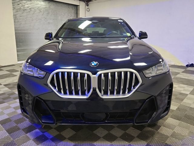 2025 BMW X6 xDrive40i