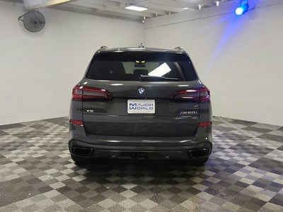 2022 BMW X5 M50i