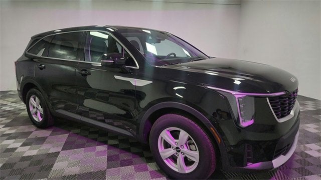 2025 Kia Sorento LX
