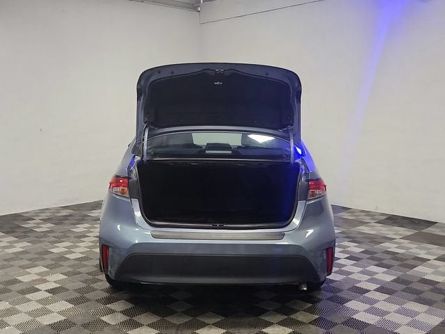 2025 Toyota Corolla LE - Photo 19