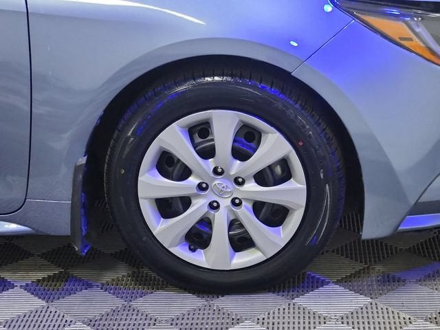 2025 Toyota Corolla LE - Photo 22