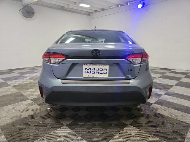 2025 Toyota Corolla LE - Photo 6