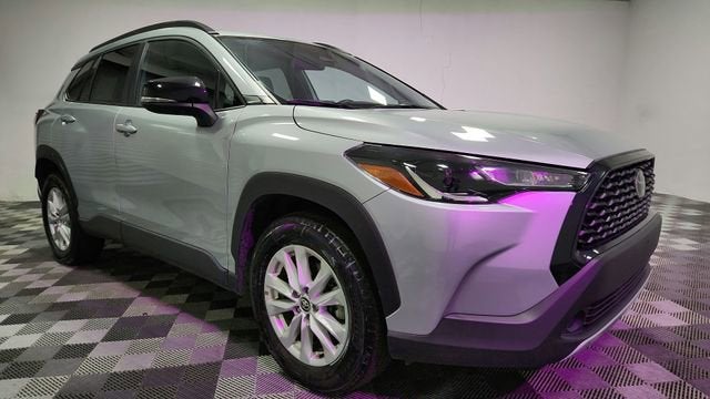 2025 Toyota Corolla Cross LE
