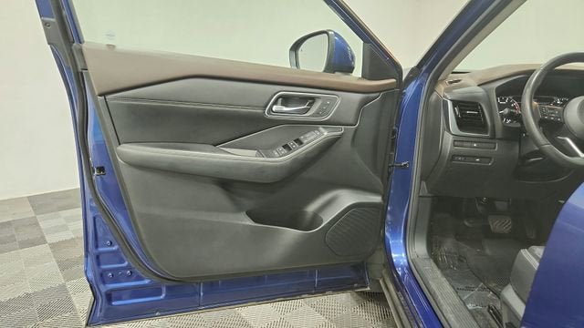 2021 Nissan ROGUE Base