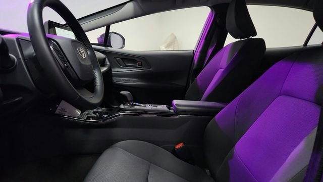 2025 Toyota Prius LE