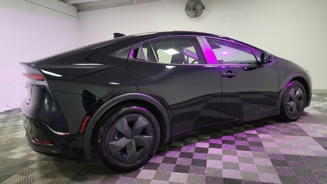 2025 Toyota Prius LE