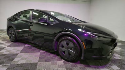 2025 Toyota Prius LE