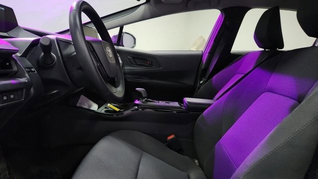 2025 Toyota Prius LE